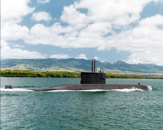 1997년 5월 장보고함이 하와이 파견훈련을 통해 1만 마일 단독항해에 성공하며 장거리 잠항과 원해 작전능력을 세계에 입증했다. 사진 해군