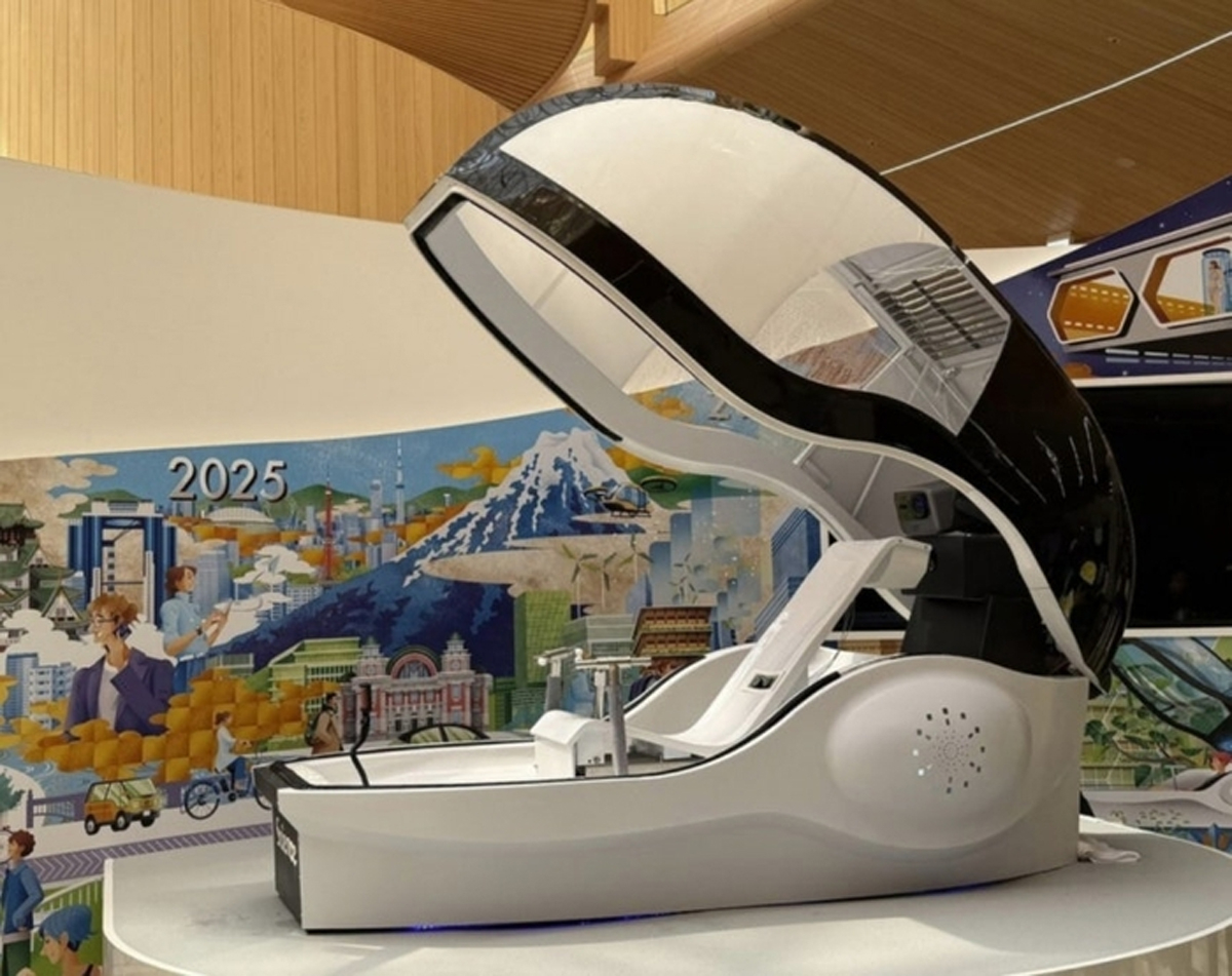 지난 4월 오사카 간사이 엑스포에서 공개된 ‘미라이 인간 세탁기’. 사진 유튜브 캡처