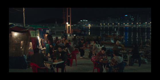 '태풍상사' 속 송도 해변 포차의 모습. 사진 tvN