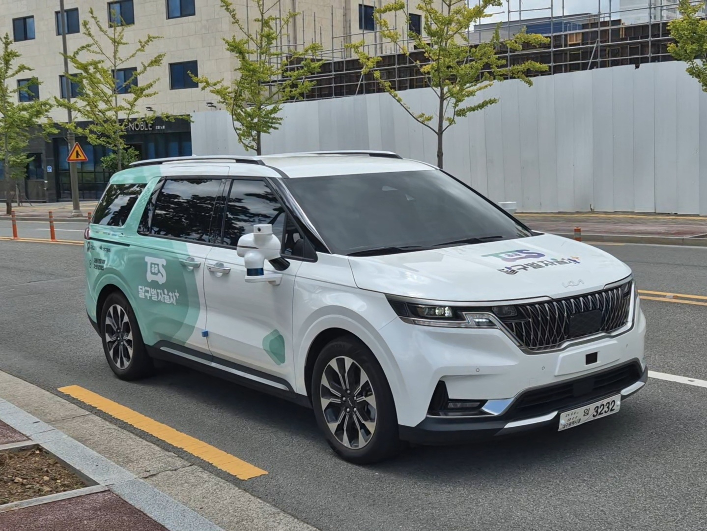 대구 테크노폴리스에서 운행 중인 달구벌 자율차. 중앙일보