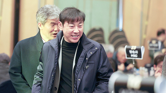 신태용 전 울산HD 감독이 1일 서울 서대문구 스위스그랜드호텔에서 열린 K리그 2025 대상 시상식에 참석하고 있다. 연합뉴스