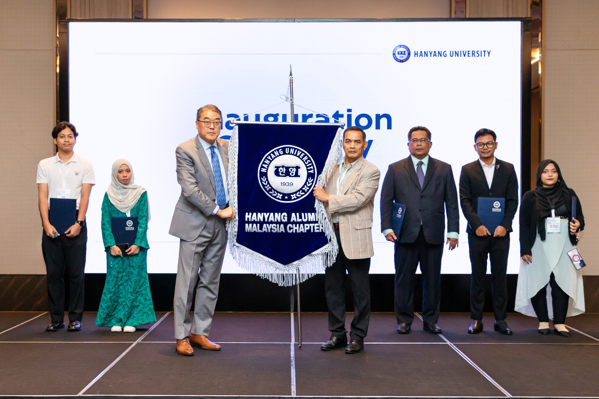 최중섭 한양대 대외협력처장, 초대 동문회장 Aminudin Aba 교수