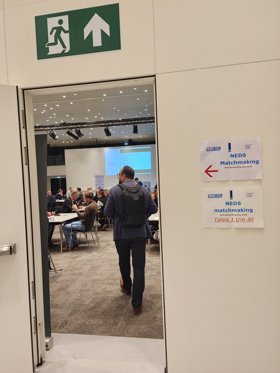 NEDS 전날 있었던 매치메이킹 행사 풍경. 최현호