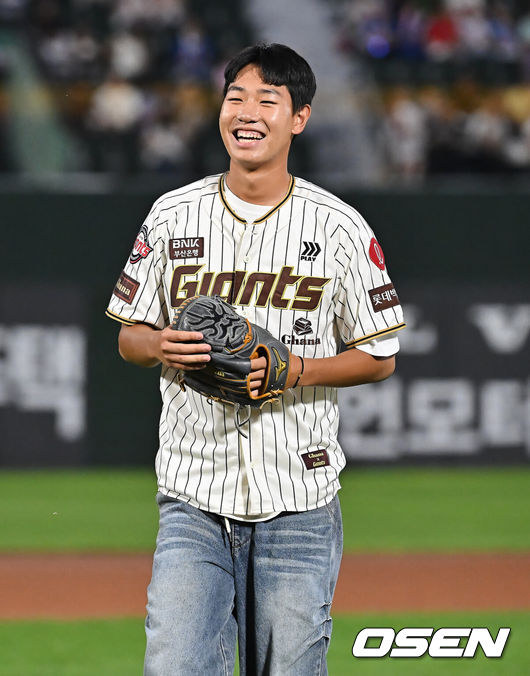 [OSEN=부산, 이석우 기자] 롯데 자이언츠 신동건 079 2025.09.26 / foto0307@osen.co.kr