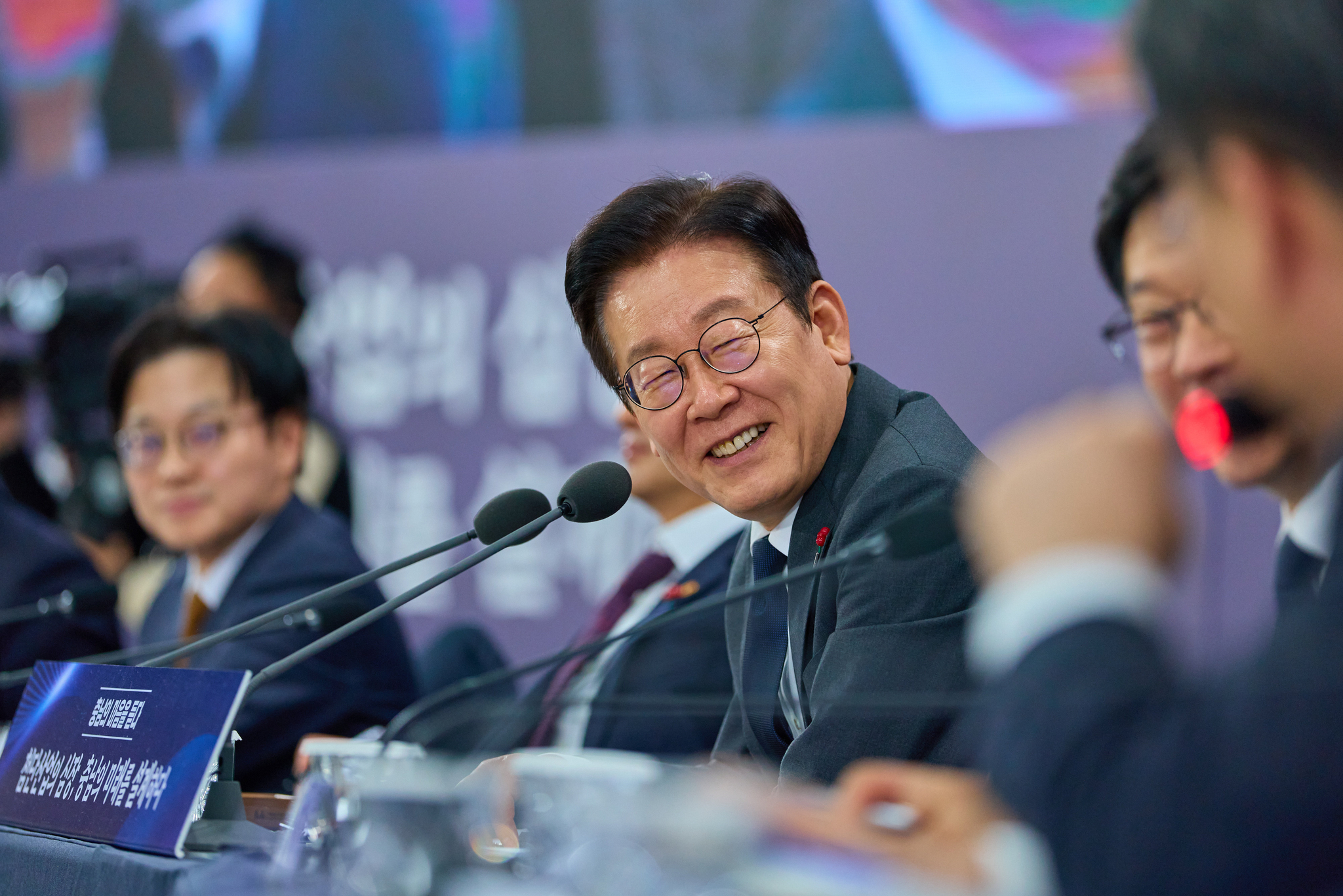 이재명 대통령이 5일 충남 천안시 한국기술교육대학교에서 열린 '충남의 마음을 듣다' 타운홀미팅에서 발언하고 있다. 사진 대통령실