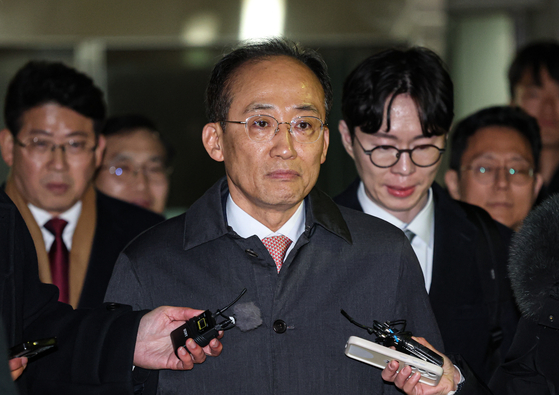 12·3 비상계엄 당시 국민의힘 원내대표 지위를 이용해 의원들의 계엄 해제 표결 참여를 방해한 혐의를 받는 국민의힘 추경호 의원이 지난 2일 서울 서초구 서울중앙지방법원에서 열린 구속 전 피의자 심문(영장실질심사)을 마친 뒤 법정을 나서고 있다. 연합뉴스