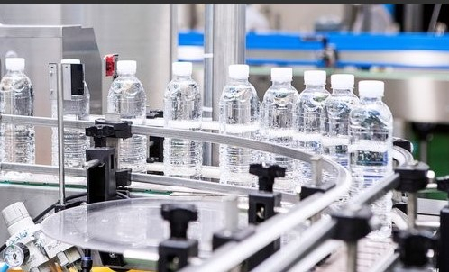 무라벨 먹는샘물. 제주삼다수 제공