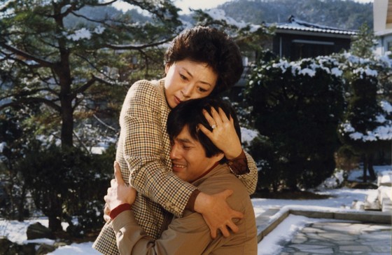 영화 '길소뜸'(1985)에 출연한 배우 김지미. 사진 중앙포토 