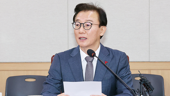 전재수 해양수산부 장관이 3일 정부세종청사 해수부 대회의실에서 열린 해양 사고 인명피해 저감 TF 전체 회의에서 발언하고 있다. [연합뉴스]