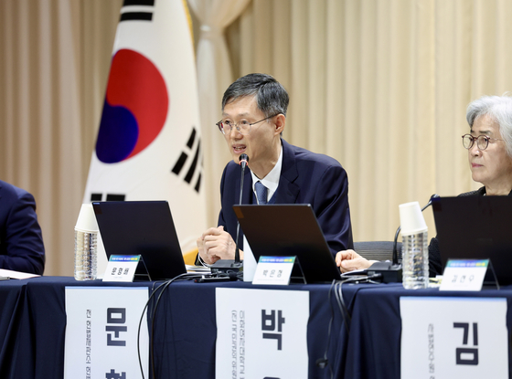 문형배 전 헌법재판소장 권한대행이 11일 서울 서초구 법원종합청사에서 열린 '국민을 위한 사법제도 개편' 공청회 종합토론에서 발언하고 있다. 사진 대법원