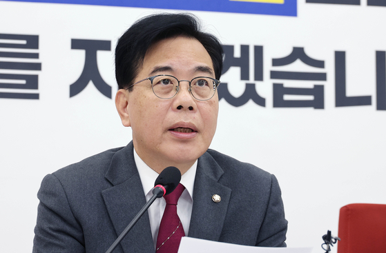 송언석 국민의힘 원내대표가 12일 국회에서 현안 관련 기자간담회를 하고 있다. 임현동 기자