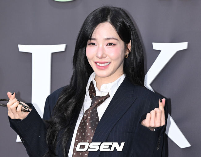 [OSEN=조은정 기자]전시 '문도 픽사: 픽사, 상상의 세계로' 레드카펫 행사가 7일 서울 성동구 성수문화예술마당에서 열렸다.이번 전시의 이름 ‘문도’는 스페인어로 세계를 뜻한다. 즉 픽사의 세계인 셈이다. 다음달 29일까지 열린다.가수 티파니영이 포즈를 취하고 있다. 2025.05.07 /cej@osen.co.kr