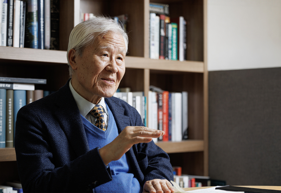 조갑제 대표는 “윤석열 전 대통령이 의대 증원 때문에 그랬듯, 이재명 대통령은 사법 개혁을 밀어붙이다가 위험해질 것 같다”고 내다봤다. 김정훈 기자