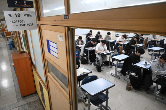 지난달 13일 2026학년도 대학수학능력시험(수능)이 치러진 서울의 한 고사장. 사진공동취재단