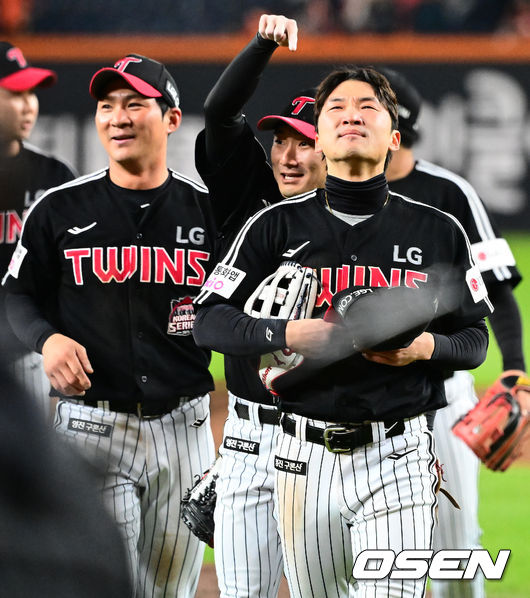 한국시리즈 4차전 극적인 역전승을 거두고 눈물 흘리는 박해민