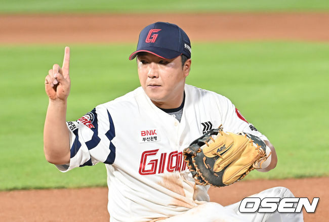 [OSEN=부산, 이석우 기자]  롯데 자이언츠 정훈 / foto0307@osen.co.kr