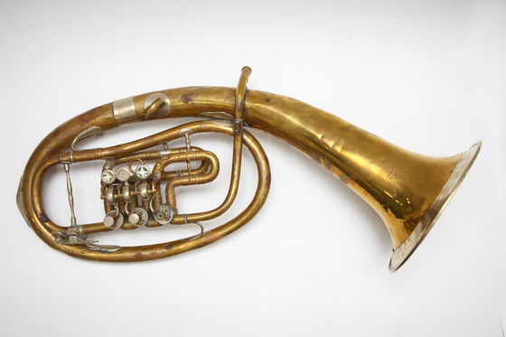 악기전시관에는 영국식 브라스밴드로는 한국 최초로 조직된 것으로 알려진 구세군 악대가 사용했던 다양한 악기가 전시되어 있다. 사진은 알토혼.