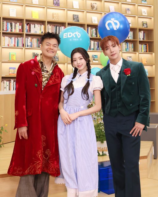 JYP엔터테인먼트 제공