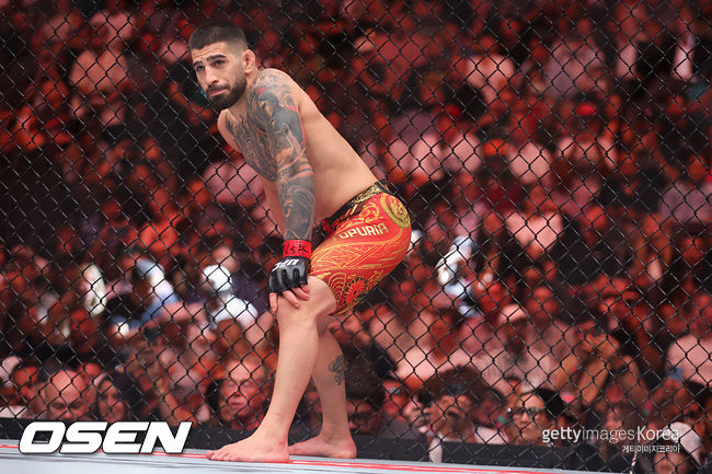 [사진]  UFC 두 체급 챔피언 일리아 토푸리아ⓒGettyimages(무단전재 및 재배포 금지)