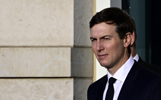 지난 15일(현지시간) 도널드 트럼프 미국 대통령의 사위인 재러드 쿠슈너가 우크라이나 종전을 논의하기 위해 독일 베를린을 찾았다. AFP=연합뉴스