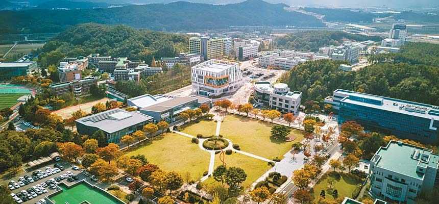 한기대는 전공 제한 없는 ‘자율전공’을 신규 도입하는 등 2026학년도 학사제도를 전면 개편했다. [사진 한기대]