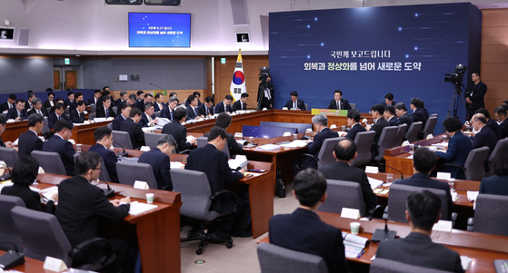 19일 정부서울청사 별관에서 이재명 대통령이 참석한 금융위원회·공정거래위원회 업무보고가 진행되고 있다. 연합뉴스