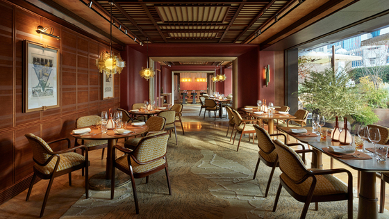 루이 비통 비저너리 저니 서울 6층에 자리한 ‘JP at Louis Vuitton’. 사진 루이 비통 