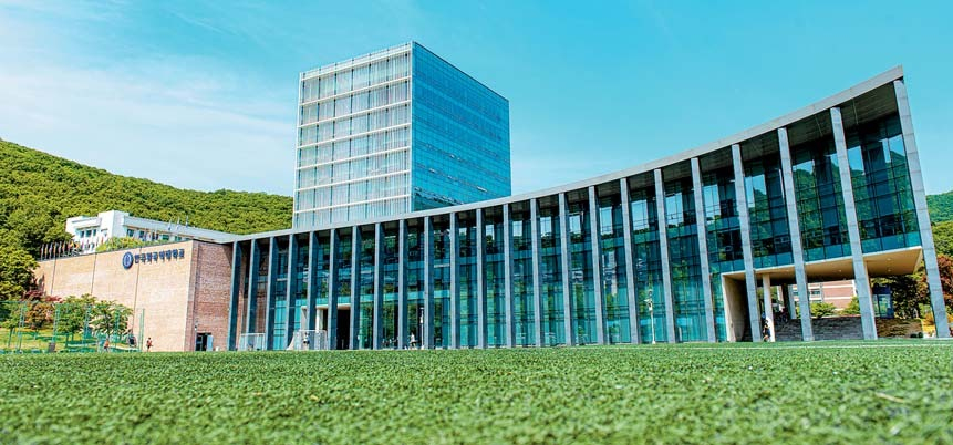 한국외대는 2026학년도 정시모집에서 전공자율선택 통합모집단위의 선발 인원을 대폭 확대했다. [사진 한국외대]