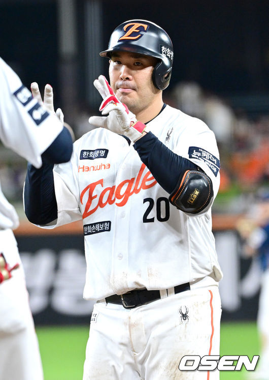 한화 플레잉 코치로 변신한 이재원. / OSEN DB