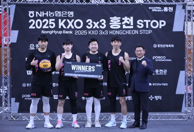 [사진] 남자오픈부 우승팀 RNT / KXO 제공