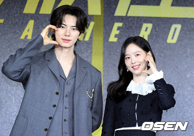 [OSEN=조은정 기자]넷플릭스 드라마 '캐셔로' 제작발표회가 22일 오전 서울 강남구 웨스틴 서울 파르나스에서 열렸다.