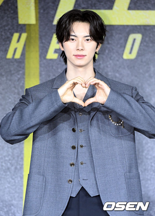 [OSEN=조은정 기자]넷플릭스 드라마 '캐셔로' 제작발표회가 22일 오전 서울 강남구 웨스틴 서울 파르나스에서 열렸다.