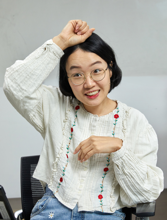 장민영 과장은 한국수어 학습 시 능숙한 농인 강사에게 정확한 수어를 배워 올바르게 쓰는 게 중요하다고 강조했다.