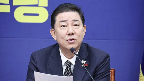 김병기 더불어민주당 원내대표가 지난 19일 오전 국회에서 열린 최고위원회의에서 발언하고 있다. 임현동 기자