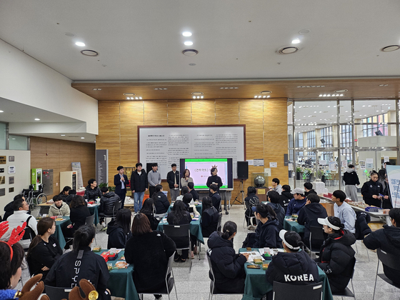 한국브리지협회가 23일 진천선수촌에서 국가대표 선수들을 대상으로 브리지 클래스를 열었다. 고봉준 기자