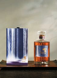 최근 아트 다이닝 행사로 위스키 즐기는 새로운 방식을 제안한 산토리의 히비키 21년. [사진 산토리]