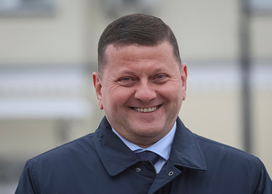 지난 2월 5일(현지시간) 우크라이나 키이우에서 포착된 우크라이나 주영 대사 발레리 잘루즈니. 로이터=연합뉴스