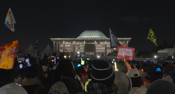다큐 '청와대 건너 붉은 벽돌집'의 한 장면. 사진 드림팩트엔터테인먼트
