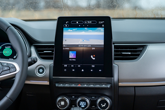 아르카나 세로형 센터 디스플레이