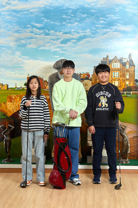 김보경·서진하·이시온(왼쪽부터) 학생기자가 골프 역사와 문화에 대해 알아보기 위해 서울 강남구에 있는 세계골프역사박물관에 방문했다. 