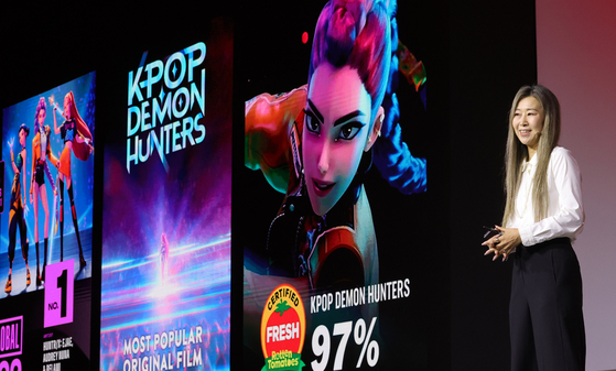 중앙일보 글로벌 미디어 컨퍼런스에 참석한 매기 강 감독은 애니메이션 ‘케이팝 데몬 헌터스’에 대해 “한국인으로서 한국 문화가 담긴 애니메이션을 보고 싶어서 만들게 됐다”고 말했다. 강정현 기자   