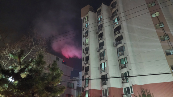 28일 오후 6시 56분쯤 울산 남구 달동의 한 아파트에 불이 나 70대 주민 1명이 숨졌다. 연합뉴스 