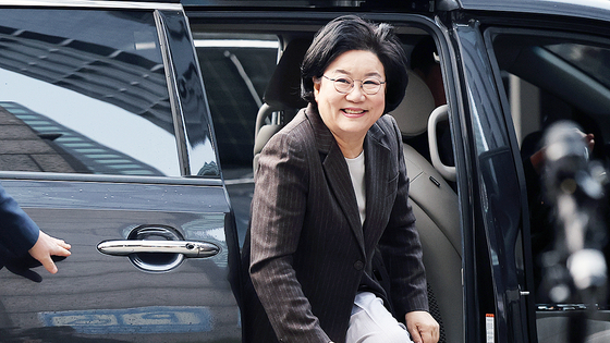 초대 기획예산처 장관 후보자로 지명된 이혜훈 전 국민의힘 의원이 29일 오전 서울 중구 예금보험공사에 마련된 인사청문회 준비 사무실로 첫 출근하고 있다. 뉴스1