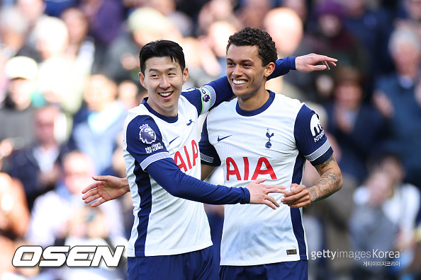 [사진] 손흥민과 브레넌 존슨 ⓒGettyimages(무단전재 및 재배포 금지)