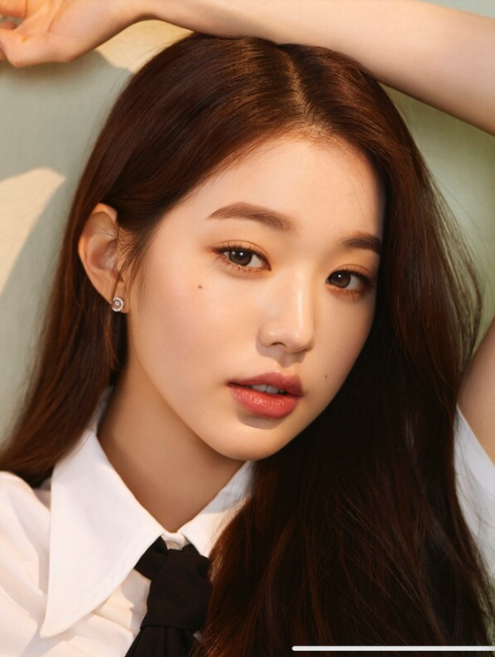 하파크리스틴은 '장원영 렌즈'로 유명세를 탄 뷰티렌즈 브랜드다.