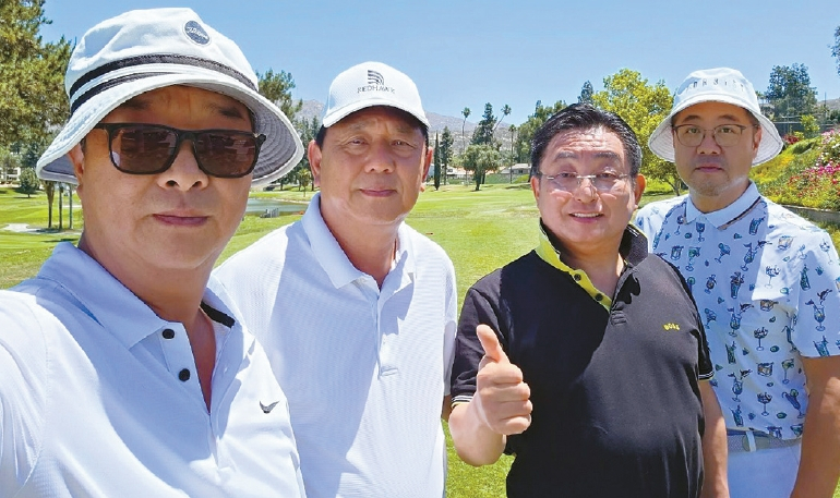 제 35회 동창회 골프 챔피언십에 참가하는 경성고 대표팀. (왼쪽부터)김철우, 이승근, 장재홍, 김홍균 동문. [경성고 미주총동문회 제공]