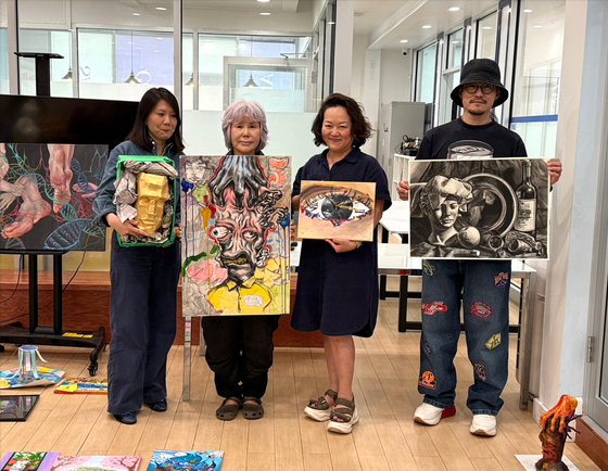  YESAMO USA 주최 ‘YESAMO USA 청소년 미술대전’이 MORA 뮤지엄에서 성황리에 열리고 있다. 올해 대회에는 김학균 YESAMO USA 회장이 심사위원장, 하야트 김·정지나·이윤정 작가 등이 심사위원으로 참여했다. [사진 YESAMO USA] 