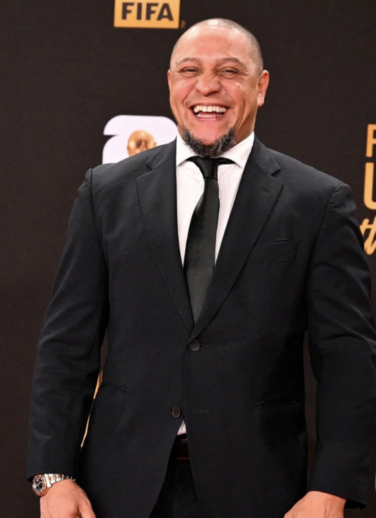 [사진] 카를로스 소셜 미디어 계정