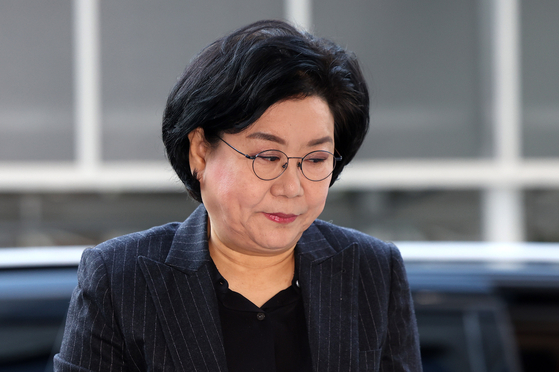 이재명 정부 초대 기획예산처 장관 후보자로 지명된 이혜훈 전 의힘 의원이 지난달 30일 오전 서울 중구 예금보험공사에 마련된 인사청문회 준비 사무실로 출근하고 있다. 뉴스1