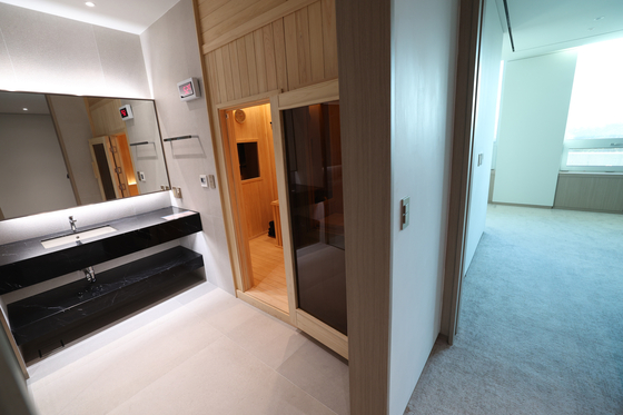 2일 청와대로 이전 작업을 마친 서울 용산 대통령실 청사의 모습이 공개되고 있다. 전민규 기자